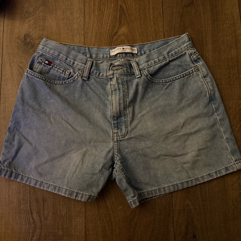 Tommy Hilfiger Light Blue Vintage-Style Denim Shorts